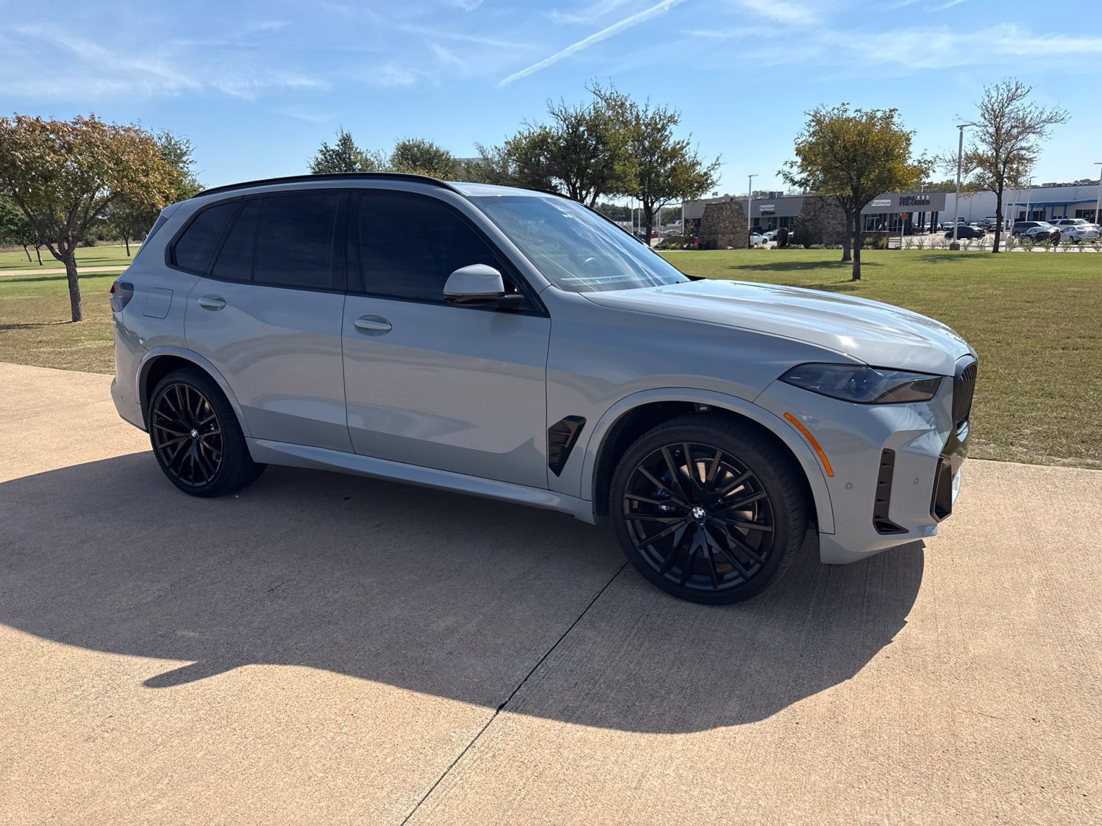 Used 2025 BMW X5 xDrive40i w/ Executive Package AWD/4WD image 12