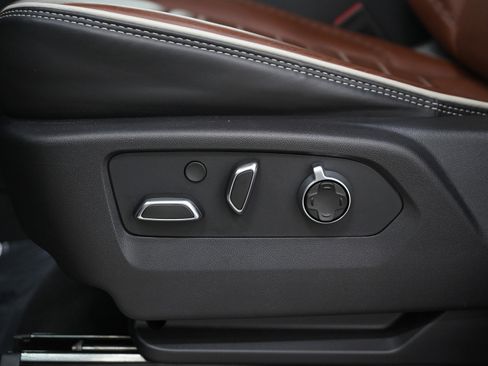 Used 2024 GMC Sierra 1500 Denali Ultimate image 27