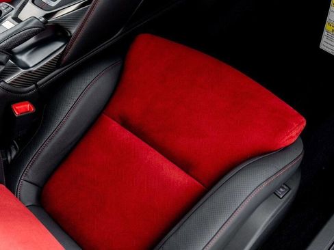 Used 2023 Nissan GT-R NISMO AWD/4WD image 13