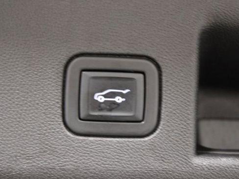 Used 2022 Chevrolet Equinox LT image 14