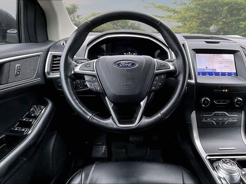 Certified 2020 Ford Edge SEL image 5