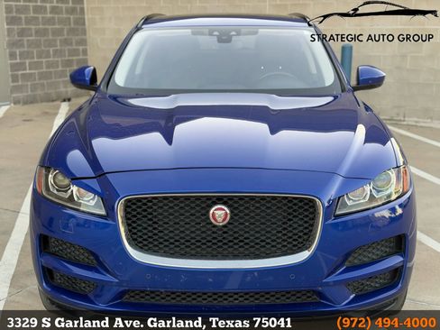 Used 2018 Jaguar F-PACE Prestige image 3