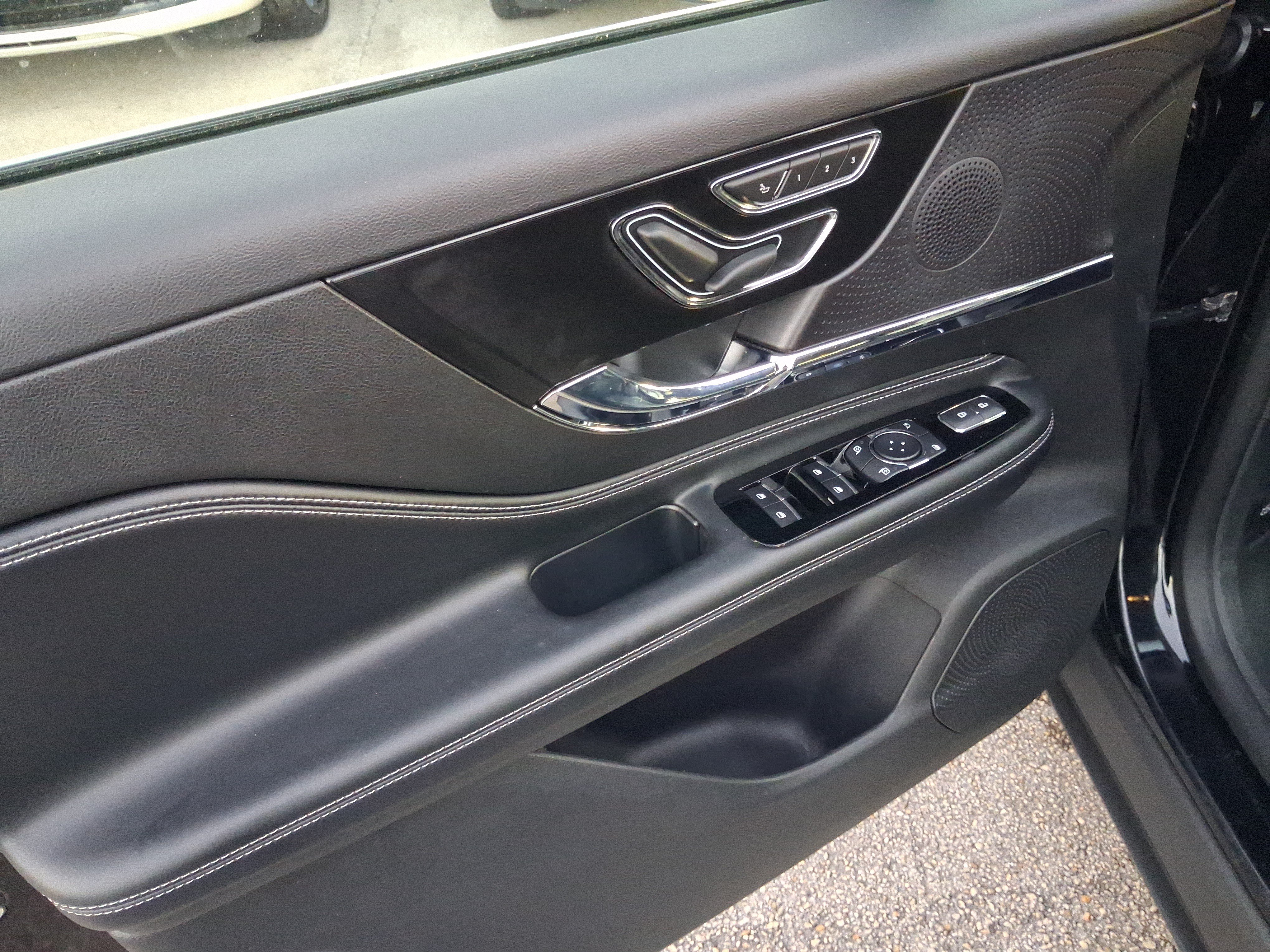 Certified 2023 Lincoln Corsair FWD image 12