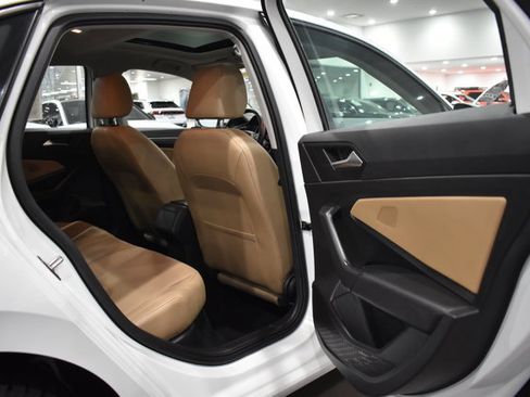 Used 2019 Volkswagen Jetta SEL image 27