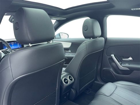 Used 2025 Mercedes-Benz CLA 250 image 41