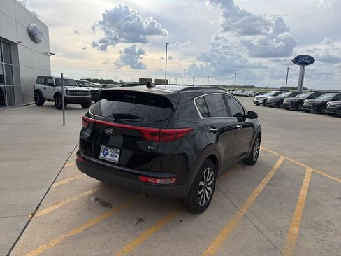 Used 2018 Kia Sportage EX w/ EX Premium Package FWD image 7