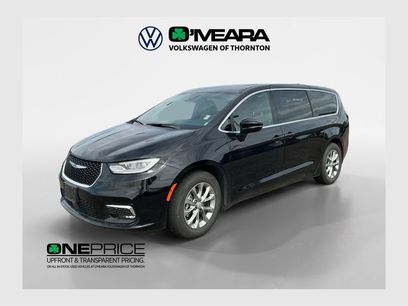 Used 2026 Chrysler Pacifica Limited