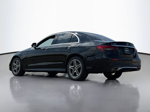 Used 2021 Mercedes-Benz E 350 4MATIC Sedan image 5