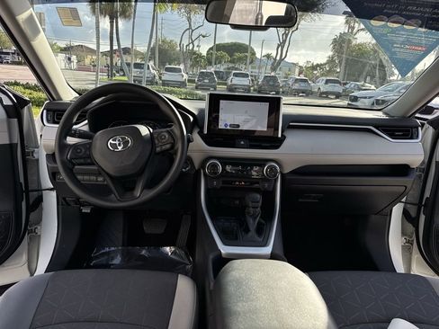 Used 2024 Toyota RAV4 XLE w/ Convenience Package image 37