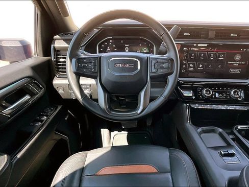 Used 2024 GMC Sierra 3500 AT4 w/ AT4 Premium Plus Package AWD/4WD image 6