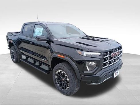 New 2026 GMC Canyon AT4 w/ Technology Plus Package AWD/4WD image 7