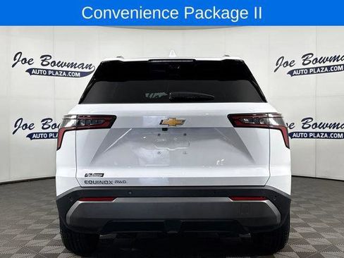 New 2026 Chevrolet Equinox LT w/ Convenience Package II AWD/4WD image 7