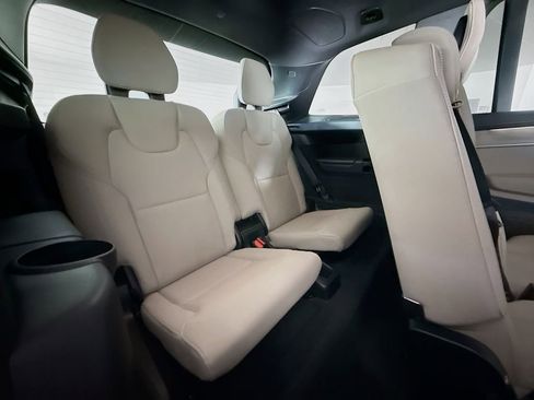 New 2026 Volvo XC90 T8 Plus w/ Protection Package Premier AWD/4WD image 28