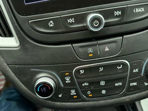 Used 2023 Chevrolet Malibu LT image 16