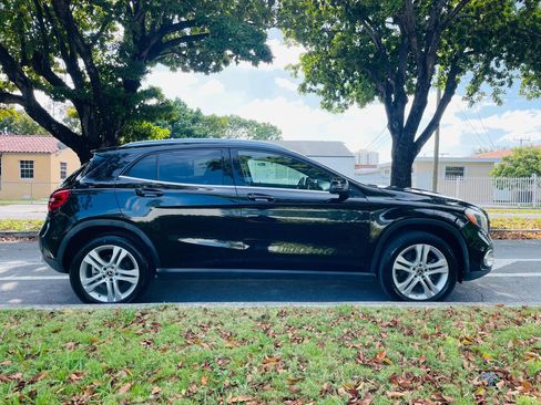 Used 2020 Mercedes-Benz GLA 250 w/ Convenience Package image 6