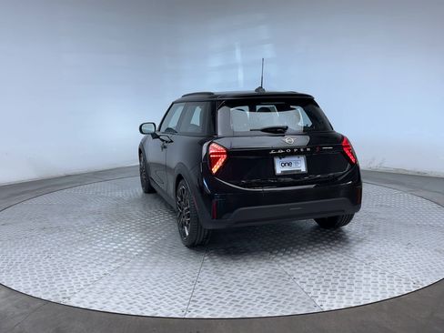 Certified 2025 MINI Cooper S FWD image 6