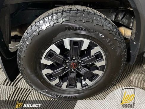 Used 2023 Nissan Frontier PRO-4X w/ Pro Convenience Package AWD/4WD image 22