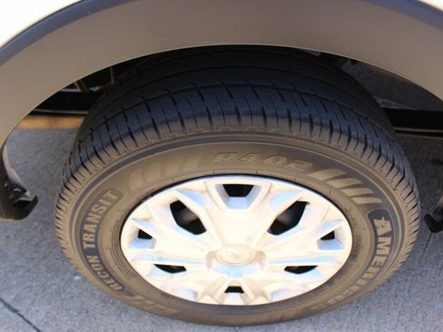 Used 2024 Ford Transit 350 XLT RWD image 31
