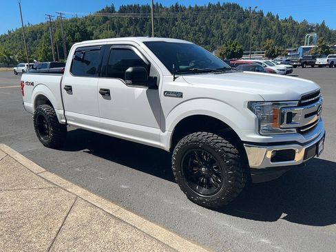 Used 2018 Ford F150 XLT w/ Equipment Group 301A Mid AWD/4WD image 3