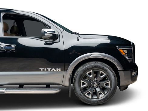 Used 2021 Nissan Titan Platinum Reserve w/ Moonroof Package RWD image 23