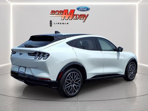 Used 2024 Ford Mustang Mach-E Premium AWD/4WD image 4