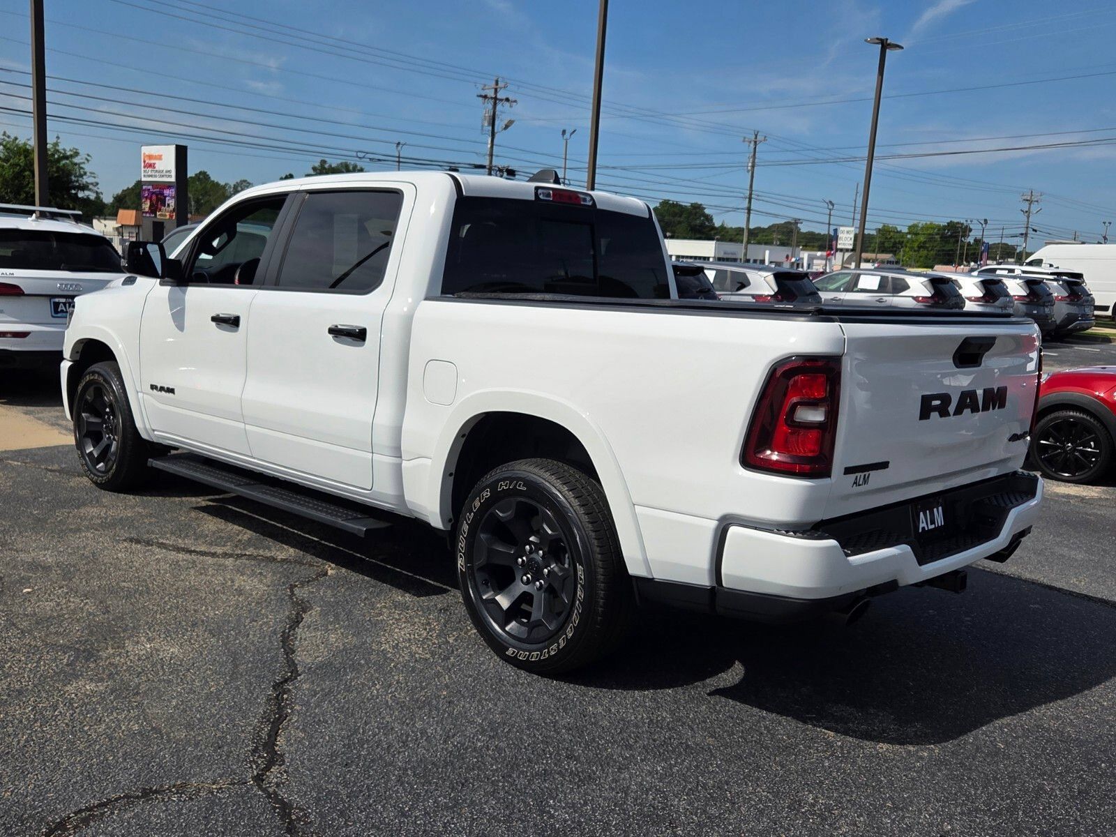 Used 2025 RAM 1500 Big Horn AWD/4WD image 9