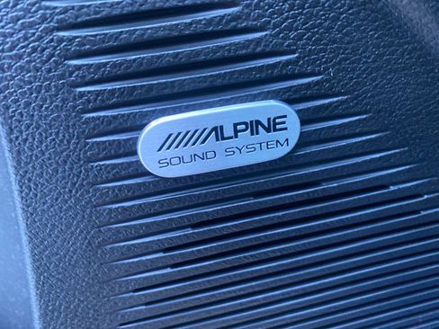 Used 2018 Dodge Challenger R/T w/ Driver Convenience Group image 30