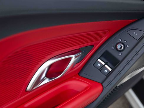 Used 2018 Audi R8 V10 RWD image 17