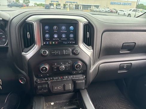 Used 2021 Chevrolet Silverado 1500 LT Trail Boss w/ Convenience Package II AWD/4WD image 16