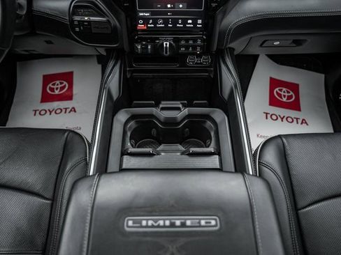 Used 2023 RAM 3500 Limited image 35