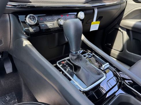 New 2025 Jeep Compass Limited w/ Sun & Sound Group image 24