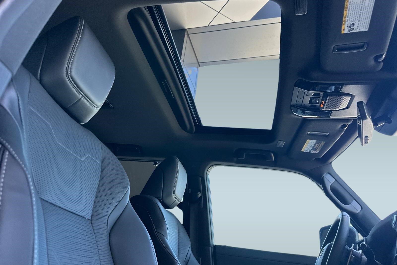 Certified 2025 Lexus GX 550 w/ Accessory Package (2T) AWD/4WD image 26