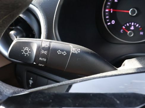 Used 2024 Kia Forte LXS FWD image 18