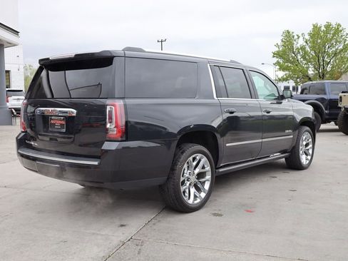 Used 2020 GMC Yukon XL Denali w/ Denali Ultimate Package AWD/4WD image 6