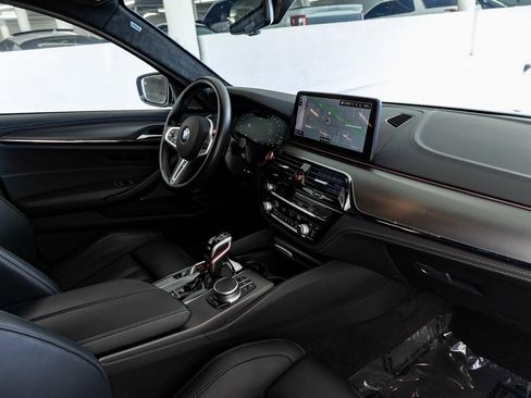Certified 2022 BMW M5 w/ Competition Package image 37