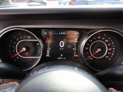 Used 2021 Jeep Gladiator Mojave image 46