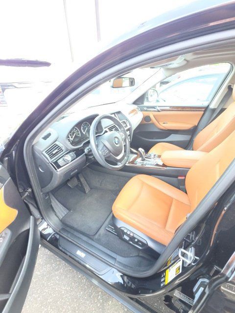 Used 2016 BMW X4 xDrive28i AWD/4WD image 2