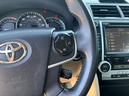 Used 2014 Toyota Camry XLE FWD image 24