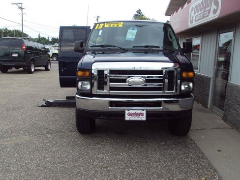 Used 2013 Ford E-150 and Econoline 150 w/ Interior Upgrade Pkg RWD image 4