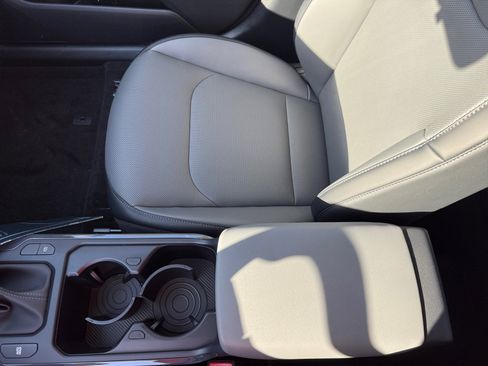 New 2026 Kia K4 EX image 14