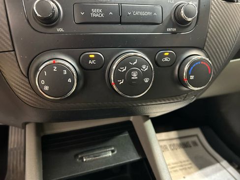 Used 2015 Kia Forte EX w/ UVO Package W/17" Alloys FWD image 6