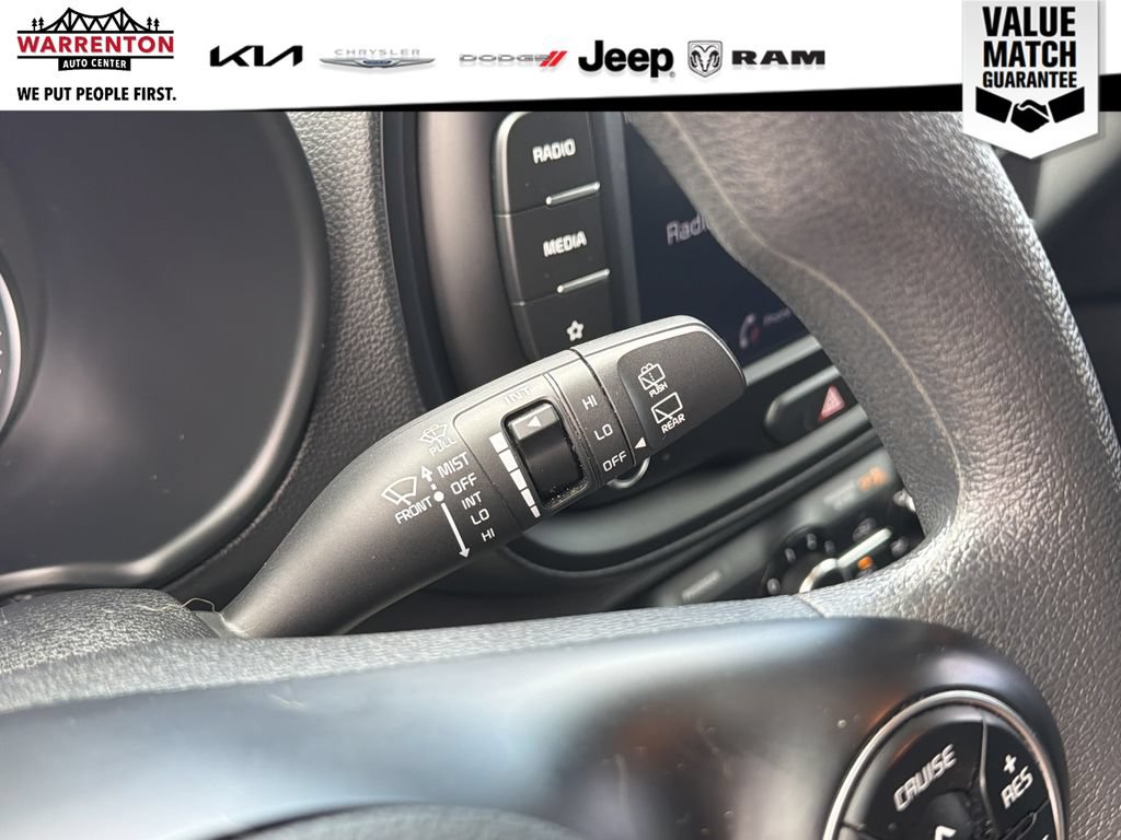 Used 2022 Kia Soul LX w/ Technology Package FWD image 19