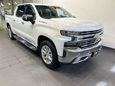 Used 2019 Chevrolet Silverado 1500 LTZ w/ LTZ Plus Package AWD/4WD image 2
