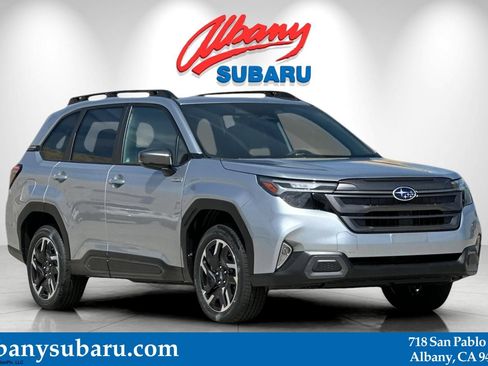 New 2026 Subaru Forester Premium AWD/4WD image 1