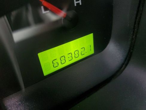 Used 2007 Ford F150 XLT image 12