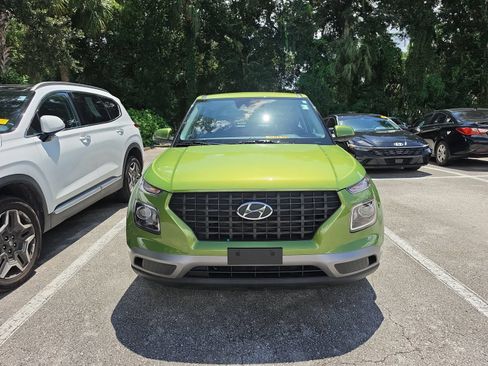 Used 2020 Hyundai Venue SE FWD image 8