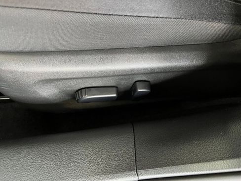 Used 2025 Nissan Altima 2.5 SV FWD image 22