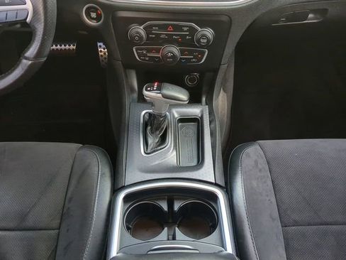 Used 2017 Dodge Charger R/T Scat Pack w/ Beats Audio Group RWD image 20