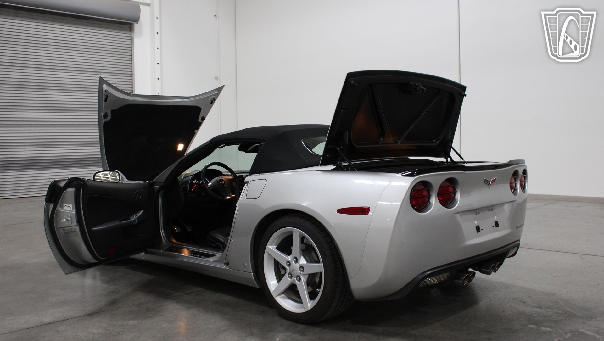 Used 2006 Chevrolet Corvette Convertible w/ Preferred Equipment Group RWD image 39