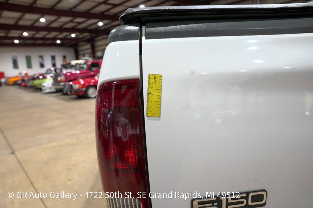 Used 1997 Ford F150 4x4 Regular Cab image 33